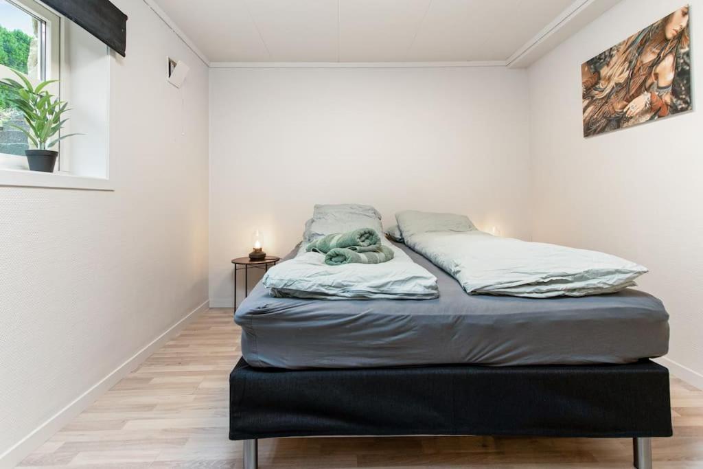 Leilighet Pa Vear Med 2 Soverom Tønsberg Exterior foto